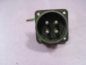 Conector de 4 pines MS3102A32-17P usado, buen estado - Imagen 1 de 3