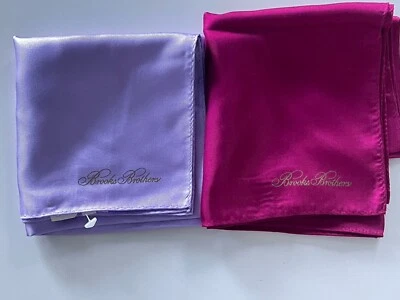 Cuadrado de bolsillo Brooks Brothers 2 seda nuevo con etiquetas púrpura carmesí nuevo sin etiquetas logotipo de firma Foto 1 de 4