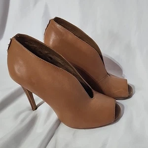 Woman's 5 - HALOGEN Brown Leather Bootie Pumps Brass Studs, Stiletto, Peep Toe - Picture 1 of 10