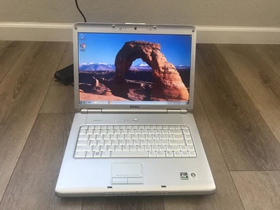 Dell Inspiron 1521 15.4" AMD Athlon 64x2 Dual-Core TK-55 1.80Ghz 1GB RAM 160GB - Image 1 of 4