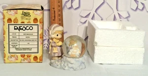 1998 Precious Moments Girl w/Snowman Mini Water Globe     (T93) - Picture 1 of 7