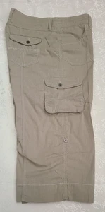 KUHL Women's Born in the Mountains, Khaki Cargo Shorts Size 12 - Picture 1 of 15