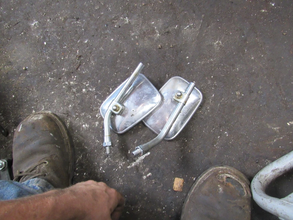 1979 yamaha xs750 special  mirrors mirrors left right mirror - Image 1 of 1