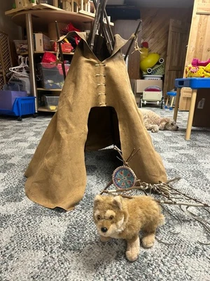 AMERICAN GIRL  KAYA  DOLL TEEPEE  TATLO TRAVOIS TRIPOD SHIELD SET - Image 1 of 4