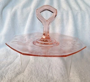 Vintage Pink Tid Bit Tablett Maker unbekannt REDUZIERT - Bild 1 von 4