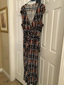 MLLE GABRIELLE, STRETCHY, SLEEVELESS, V-NECK, ELASTIC WAIST, JUMPSUIT, 3X - Picture 1 of 5