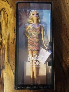 The Barbie Look: City Shopper Black Label Doll 2012 Mattel #X8256 - Picture 1 of 5