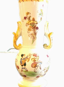Jarrón antiguo asiático amarillo pálido con asas desplazadas pareja bailarina Japón - Imagen 1 de 11