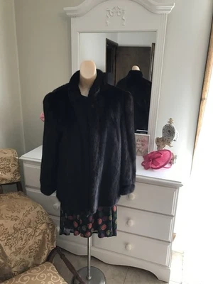 精致黑色貂皮毛皮大衣夹克 M 码设计师“Leslie Thomas - San Antonio” — 第 1/4 张图片