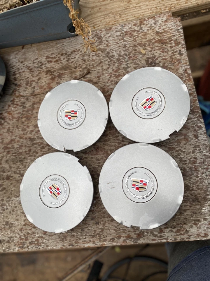 Juego de 4 tapacubos centrales de rueda Cadillac SRX 18" 2010 2011 2012 2013 2014 2015-2016 Foto 1 de 3