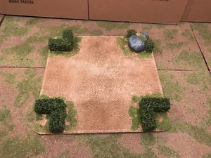 28 mm, terreno pintado, intersección de carretera de 5" con setos de 40 mm (B) - Imagen 1 de 6