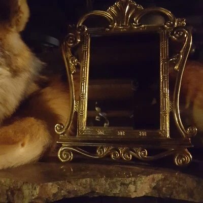 Espejo tocador de latón victoriano/hollywood Regency marco de 10,5"x 8" Foto 1 de 4