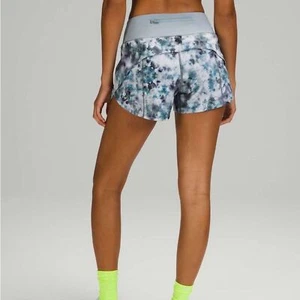 Pantaloncini Lululemon Speed It Up taglia 2 Mid Rise 4” cucitura interna stampa blu - Foto 1 di 5