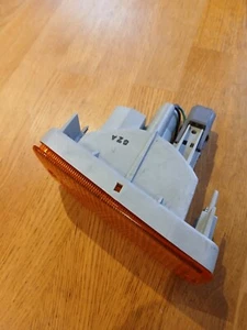 Nissan Bluebird T72,RH front indicator lamp,new Unboxed genuine part . - Picture 1 of 4
