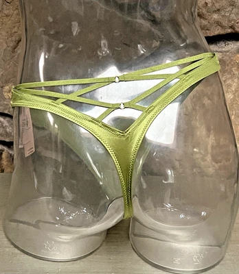 Victoria's Secret Tanga Satén Tirantes Pierna Alta Panty VERDE PERA Talla M NUEVO CON ETIQUETAS $16.95 Foto 1 de 3