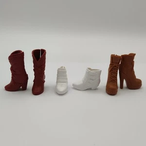 3 Paar Konvolut Barbie Modepuppe Ersatzschuhe Stiefel weiß braun Western - Bild 1 von 5