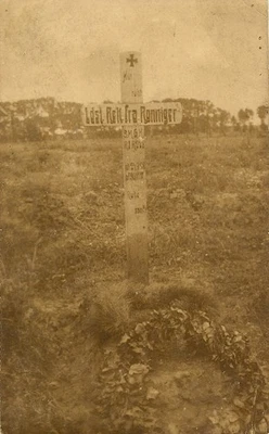 Puerto. Foto: SOMBER! KIA Regimiento de Infantería Alemán 228 Landsturm Soldados Tumba Foto 1 de 2