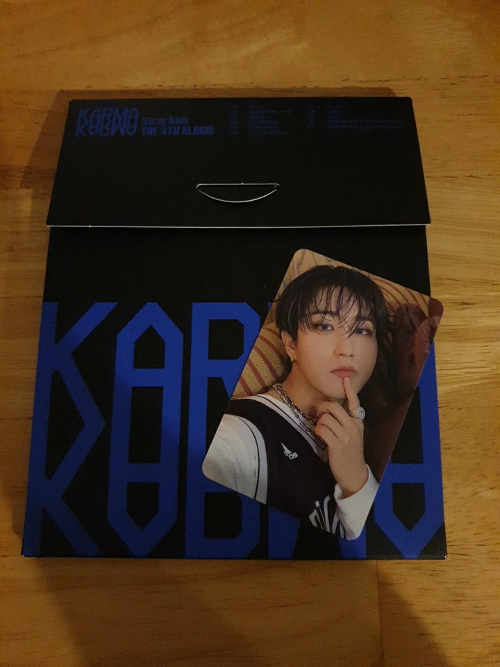 Stray Kids KARMA Album Compact Version with Han PC - Bild 1 von 4