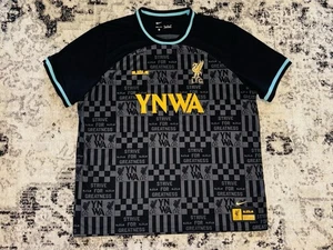 Nike LeBron x Liverpool FC Stadium schwarz/gold FZ3199-011 Herren Größe 2XL - Bild 1 von 10