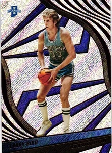 Selecciones del draft de Panini Chronicles 2022 #99 Larry Bird Revolution - Imagen 1 de 2