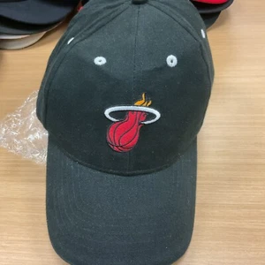brand hat. All black. Medium. Great condition. - Picture 1 of 5