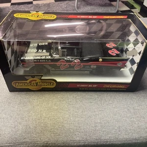 Ertl American Muscle 1:18 '57 Bel Air Fireball Roberts Diecast Car NIB L0523 - Bild 1 von 8