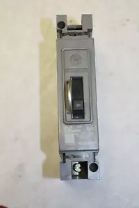 (4) WESTINGHOUSE HFB1030 CIRCUIT BREAKER - Picture 1 of 1
