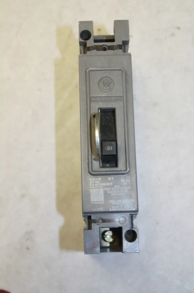 (4) АВТОМАТИЧЕСКИЙ ВЫКЛЮЧАТЕЛЬ WESTINGHOUSE HFB1030 - Изображение 1 из 1