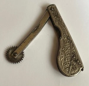 Vtg SINGER FOLDING TRACING WHEEL SEWING TRACER 1930s - Picture 1 of 6
