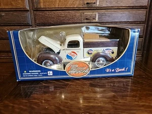 #3 1997 Golden Wheel 1:18 Scale 1940 Ford Pepsi-Cola Delivery Truck Diecast Bank - Picture 1 of 9