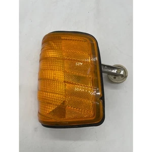 Mercedes W201 560SEL 420SEL LH Turn Signal Lamp Light 1305232099 Bosch - Picture 1 of 6