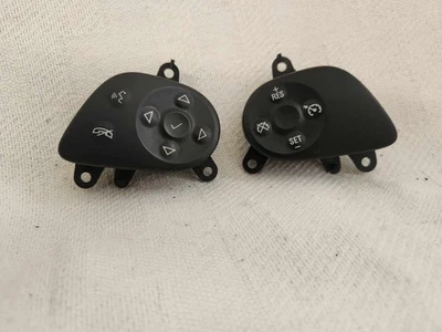 Interruptores de radio y control de crucero Chevrolet Impala 2014-2018; LTZ y Premier Foto 1 de 4