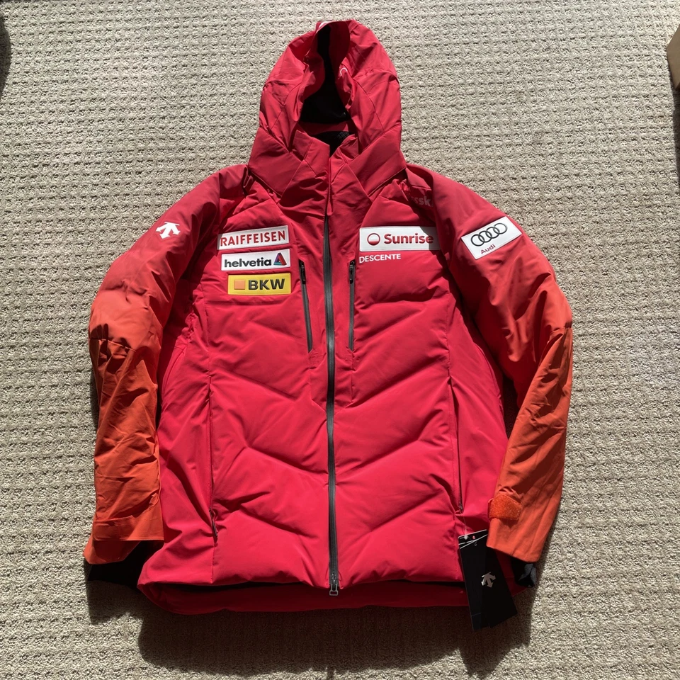 DESCENTE Swiss Ski Team S.I.O. Down Ski Jacket, MEN’s Large, NWT, DWMYGK21 - Image 1 of 4