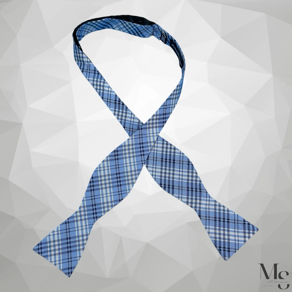 Pajarita de seda ajustable a cuadros azul para hombre NEGRO MARRÓN 1826 con: 2,25 EX ESTADO Foto 1 de 4