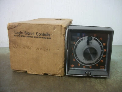 EAGLE SIGNAL HP5 SERIES ANALOG RESET TIMER HP510A6 5SEC-60HOURS 120/240VOLT NIB - Image 1 of 4