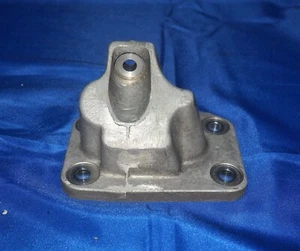 2004-2020 Aston Martin Fast DB9 DBS Right 6.0L Engine Mounting Bracket OEM - Picture 1 of 7