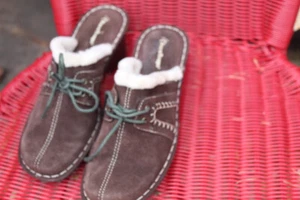 ZAPATOS/CUÑA BARETRAPS MARRÓN CUERO/GAMUZA TACÓN ABIERTO TALLA 7 NUEVOS SIN CAJA - Imagen 1 de 5