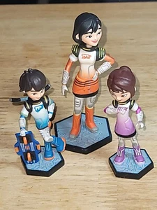 Lote 3 Figuras Disney Junior Millas from Tomorrowland Loretta Leo Phoebe TTA - Imagen 1 de 2