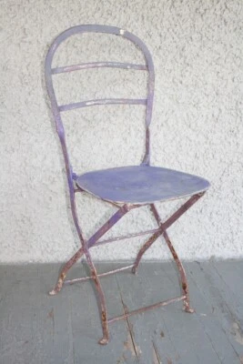 Antique French Bistro Country Metal Folding Chair. Industrial Distressed Garden - Image 1 of 4