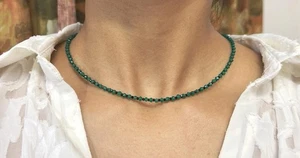 Delicados collares hechos a mano con cuentas de piedras preciosas facetadas espinales y de ónix verde negro de 18"" - Imagen 1 de 20