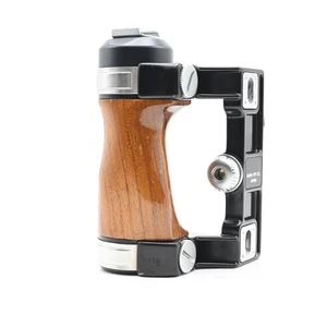 Pentax 6x7 Wood Wooden Hand Grip w/Accessory Shoe 67 #489 - Picture 1 of 6