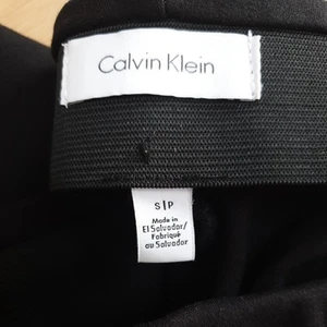 CALVIN KLEIN Trousers Black Slim Skinny Stretch Size 10-12 - Picture 1 of 4