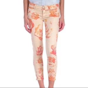 Jean para mujer Hudson Collin floral recortado, 25 - Imagen 1 de 2