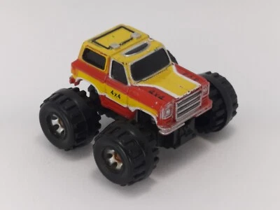 1973 - 1979 年风格雪佛兰 Blazer Micro Machines Monster 4x4 复古玩具卡车散装 — 第 1/4 张图片