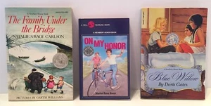 The Family Under the Bridge, On My Honor, Blue Willow - 3 Book Lot - Picture 1 of 2