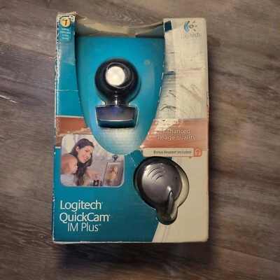 Logitech QuickCam IM Connect (961459-0403) Web Cam W/ Bonus Headset - Image 1 of 4
