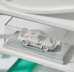 Hot Wheels x Daniel Arsham RLC Eroded Porsche 930 & Rally Case HPJ27 (H12) - Picture 1 of 10