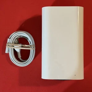  Apple A1521 AirPort Extreme 6th Generation Thoroughly Tested Works Perfect. - Picture 1 of 18