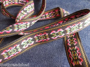 3Y Vintage Hippie Fabric Trim Retro Mod Tribal Black Pink Green Yellow 1in Wide - Bild 1 von 4