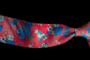 ROOSTER - Men's Pink Floral Pattern Cotton Neck Tie 3"W x 61"L - Picture 1 of 9